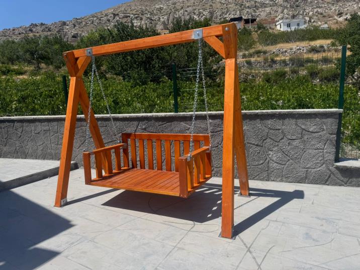 Ahşap Salıncak